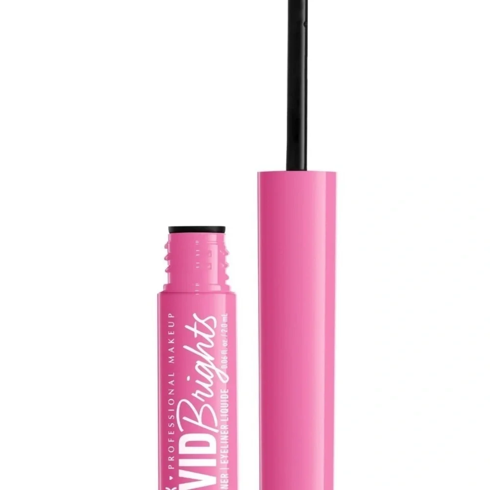 4 NYX Professional Makeup Vivid Bright Matte Liquid Eyeliners